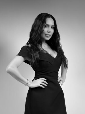 Arpi Gabrielyan Instagram - 🤍
@hightrend_boutique_
@agamakeupartist
@agabeautystudiola
@abraham_photo___
