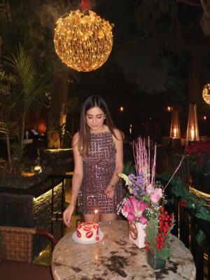 Arpita Gupta Instagram - twenty something ✨
Loving @chicadelhi_ ’s new ambience! Earthy, warm, and so inviting 🤍