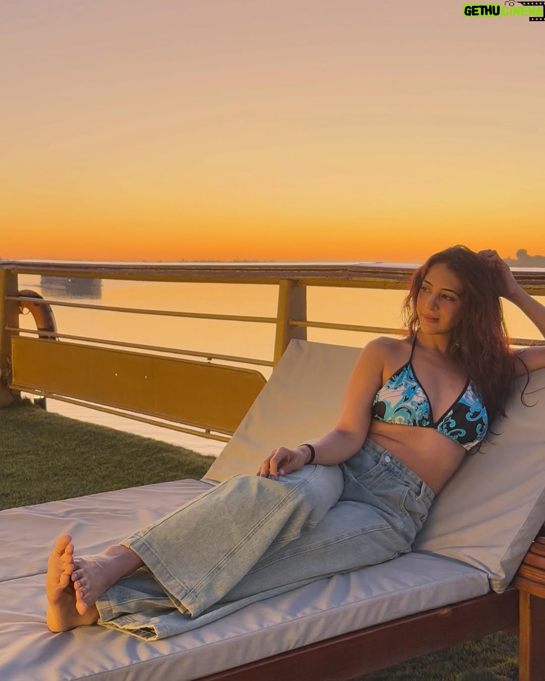 Arshin Mehta - 9.1K Likes - Just a normal day on the Nile River 🚢 
#travelblogger #travelreels #arshinmehta #luxor #nilecruise #egypt #fashionstyle