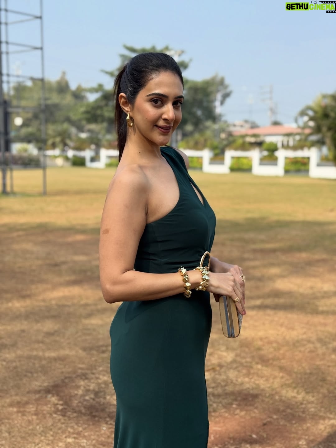 Arshin Mehta - 1.3K Likes - 🌴🍋‍🟩 

Mua- @nehasolanki1609

#arshinmehta #fashionista #shootings #cameraaction