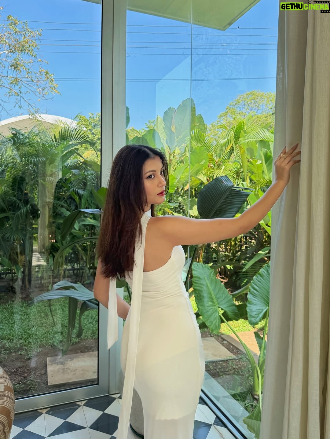 Arshina Sumbul - 1.9K Likes - 🤍🌴🌅
.
.
.
.
#ootd #goadiaries #ootdinspo #explorepage✨