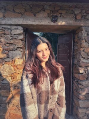 Arshina Sumbul Instagram - Vibes 2026✨💘
.
.
.
.
#happynewyear #2026goals
#ootd #pushkartravel