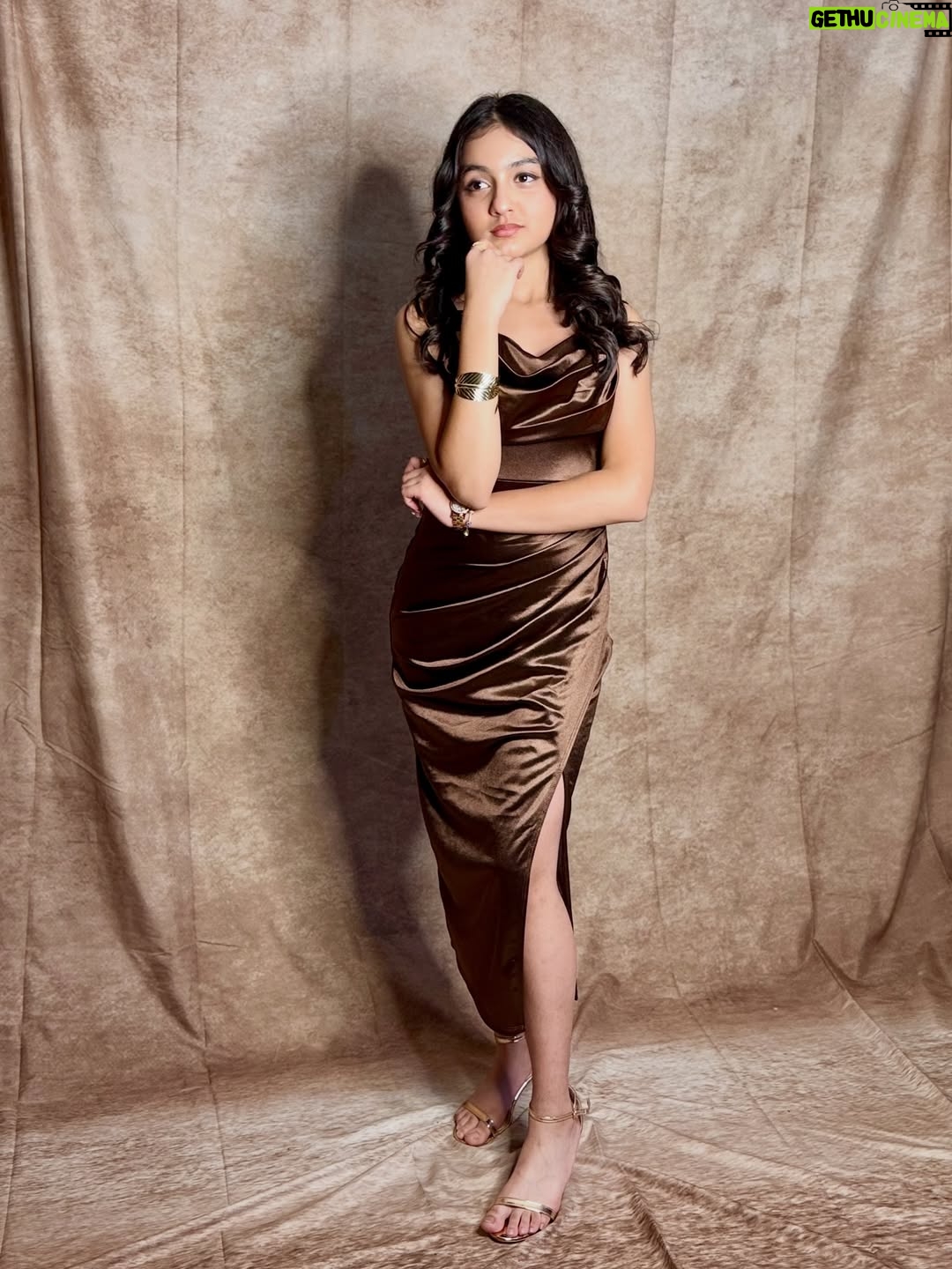Arshriddh - 9.3K Likes - Happy Birthday to meeee ❤️😘 
365 Days but this one is Mine 🎀🤎 
..
..
..
#birthday #birthdaygirl #birthdayvibes #trending #birthdaylove