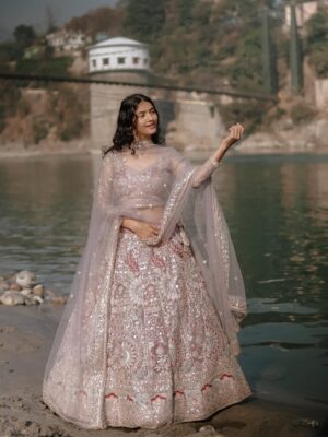 Arti Chaudhary Instagram - Proud of myself🫶 दिल को दिल रखा बाज़ार नहीं बनाया 💯🕊️🫀…
@artichaudhary1056 🌻..
.
.
.
.
Lehenga by @radhikabutic01 🌸..
📸 @cinex2025
🎨 @edittbyjai
.
.
.
.
.
#artichaudhary1056 #potraitphotographer #cinimetic #shoot #indian #lehenga #traditionaloutfit #uk #viralpost #artians #explore #trend #explore