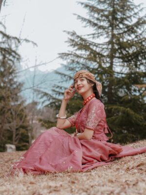 Arti Chaudhary Instagram - Dill s pahadi 🌸..
@artichaudhary1056 🕊️..
.
.
#pahadi 😍…
Outfit by @theprincessstop
🎨 @edittbyjai
.
.
#artichaudhary1056 #instapic #instalikes #trend