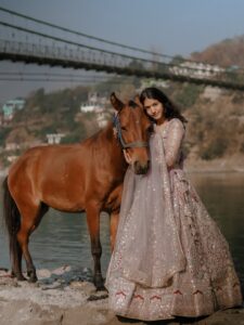 Actress Arti Chaudhary HD Photos and Wallpapers December 2025