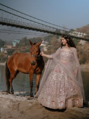 Arti Chaudhary Instagram - Proud of myself🫶 दिल को दिल रखा बाज़ार नहीं बनाया 💯🕊️🫀…
@artichaudhary1056 🌻..
.
.
.
.
Lehenga by @radhikabutic01 🌸..
📸 @cinex2025
🎨 @edittbyjai
.
.
.
.
.
#artichaudhary1056 #potraitphotographer #cinimetic #shoot #indian #lehenga #traditionaloutfit #uk #viralpost #artians #explore #trend #explore