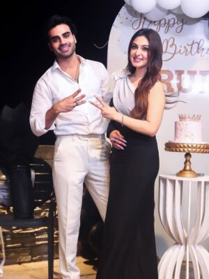 Aruba Mirza Instagram - Thank you so much to all my amazing friends who came to my birthday and made it so special! Your presence, wishes, and love meant the world to me. I’m truly grateful to have you all in my life. Here’s to more memories together!” 💖🎉