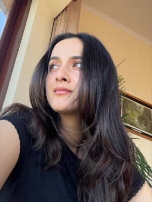 Arushi Sharma Instagram - The mountains don’t really do anything. They just stand there - calm, still, grounded. And somehow that stillness seeps into you too. You start breathing slower, thinking softer for the sun, the air, the silence … for yourself ☀️