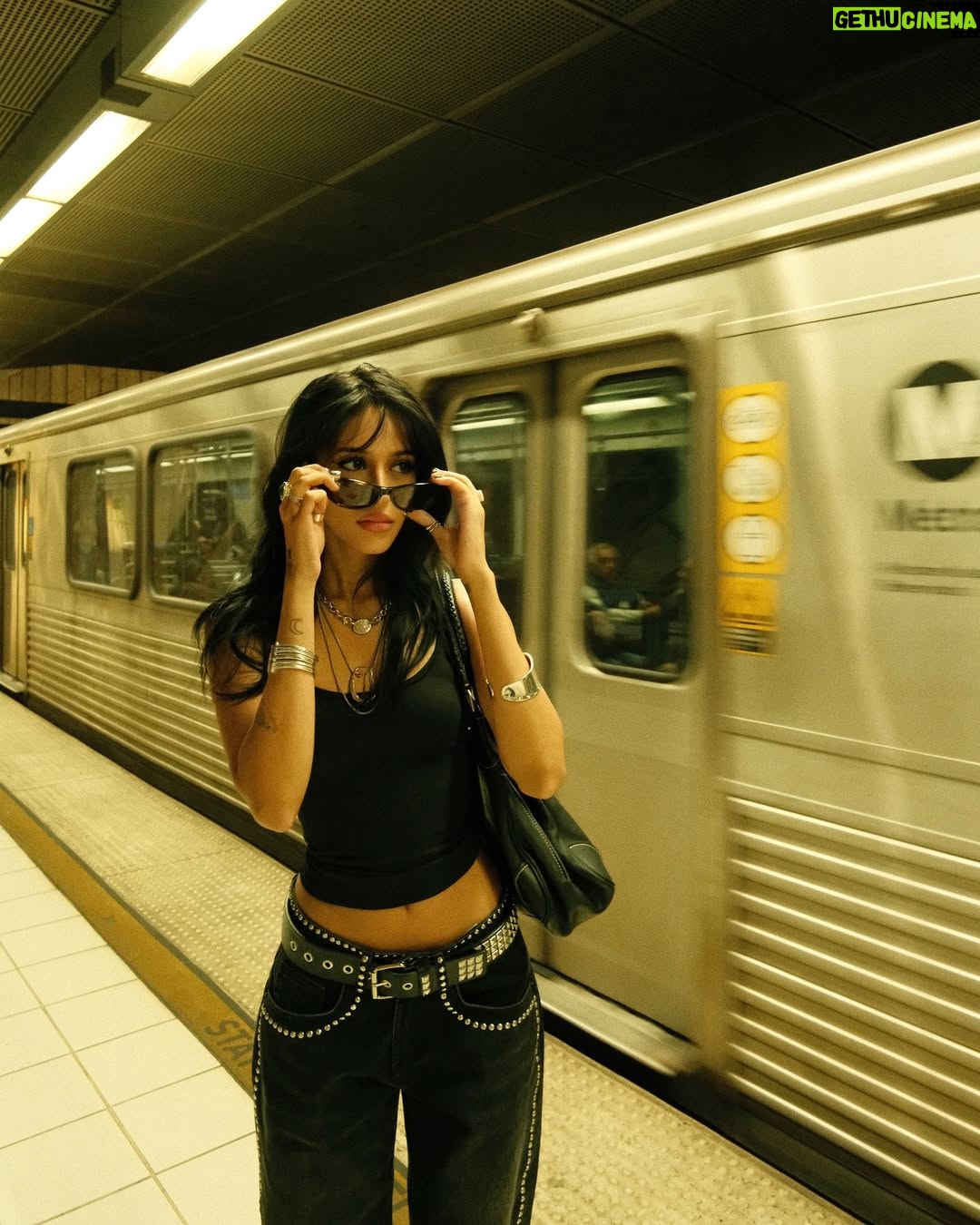 Aryaana Gandhi - 169.7K Likes - passing thru