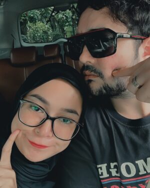 Aryani Fitriana Instagram - Tolong banget jgn di slide.. tolong banget! 🙏🏻😂

#ryandomack #aryanifitriana #donnymichael