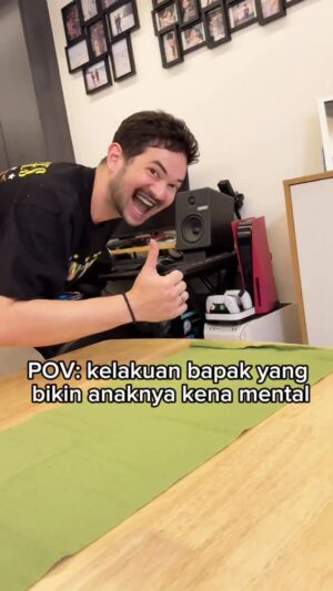 Aryani Fitriana Instagram - Maafkan bapakmu nak yang terkadaang….
#donnymichael #aryanifitriana #alemiscozerounhaub #aleiaastridromeesahaub