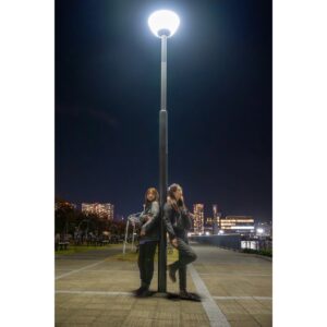 Asami Seto Instagram - 本気の冬が始まる前に…夜ツーリング行ってきました🏍️✨
逢坂さん @ryotaosaka.bc47 
七瀬ちゃんと　@ayaka_nanase 
みんなでおしゃべりしながら走るのはやっぱり楽しいですね(*´ー｀*)
七瀬ちゃんとはずっと走りたいねと話していたので念願のツーリングでした！暖かくなったら遠出もしたいですなぁ🍀
CBにも跨ってくれて可愛かったです🫶

そして2枚めのお写真は逢坂さんのかっけぇカメラで撮ってくれました📸流石！！

#cb400sf