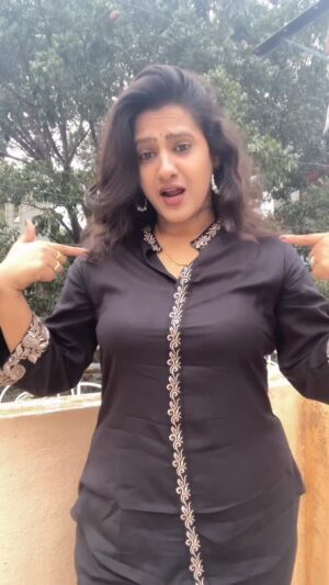 Asha Rajagopal Instagram - Nane try madalla 😉😂

#comedy #instagram #explore #reels #asharajagopal