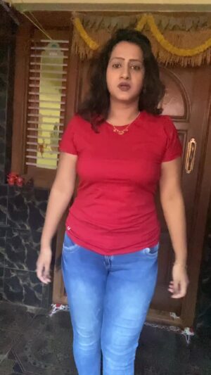Asha Rajagopal Instagram - Vinay 😂

#comedy #comedyvideos #fun #insta #instagram #instadaily #instamood #instagood #viral #viralvideos #reels #reelsinstagram #reelsvideo #viralvideos #trending #trendingreels #explore #explorepage #reelkarofeelkaro #reelitfeelit #karnataka #asharajagopal