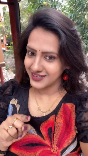 Asha Rajagopal Instagram - Comment madi 😀

#insta #instagram #instadaily #instamood #instagood #reels #reelsinstagram #reelvideo #viral #viralvideos #trending #trendingreels #explore #explorepage #reelkarofeelkaro #reelitfeelit #karnataka #asharajagopal