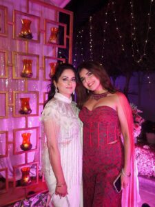 Actress Ashi Khanna HD Photos and Wallpapers December 2025