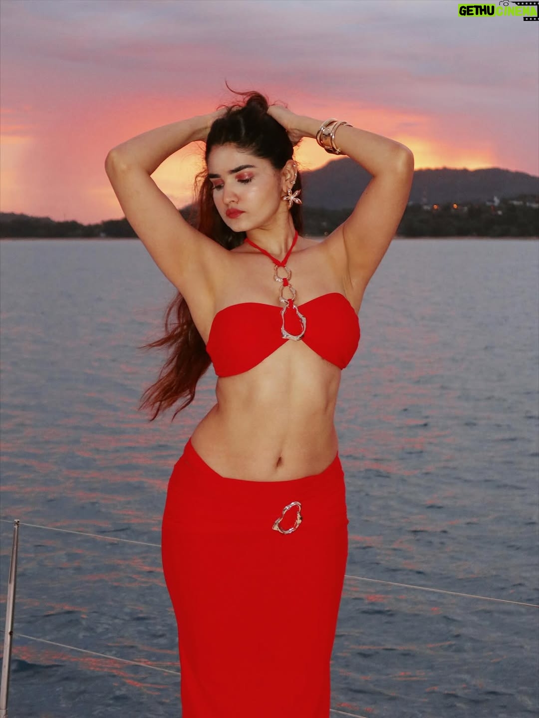 Ashima Chaudhary - 78.1K Likes - I’m a GREEN flag 🌳💚,just dressed in RED! ❤️‍🔥🚩🌞
.
.
.
.
.
🎵- @talwiinder ✨
.
.
.
.
#reddress #phuket #ashimachaudhary #picture #ashiqueen #beach #sunset #explore #pictureoftheday #explore #sunsetpicture