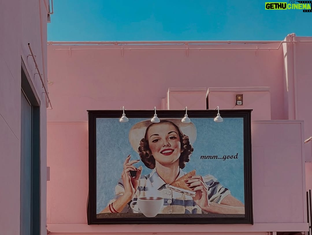 Ashleigh Brewer - 2K Likes - God I love this show! Farewell Television City, hello Sunset Studios! Here’s to another 38 years!! 🤩@boldandbeautifulcbs