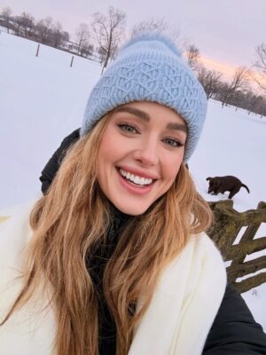 Ashley Newbrough Instagram - december had range