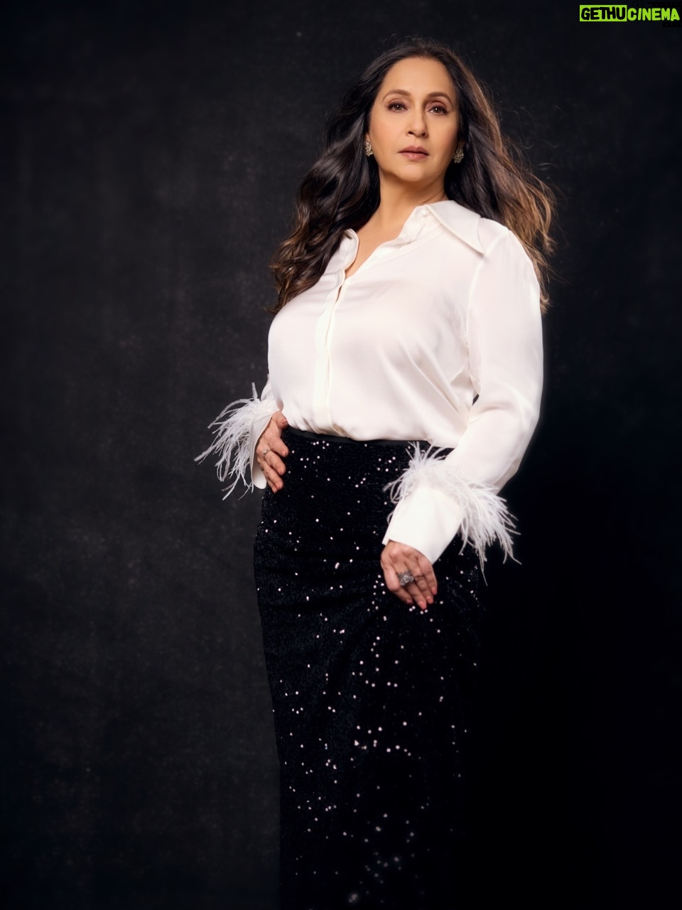 Ashwini Bhave - 7.2K Likes - Poise, Grace. presence. 🖤🤍

Clicked by 📸💥 – @shrutisbagwe
Hair – @sudhahairstylist
Makeup by – @ayakarkiran
@makeupby_kiran18
Assisted by – @pragati.g.s

#blackandwhite #western #photoshoot
#filmfare #ashvinibhave