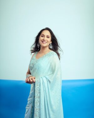 Ashwini Bhave Instagram - This calm blue feels like me⦠soft, peaceful, and shining in my own way.āØššš¤
#saree #ethnic #ashvinibhave #blue
.
.
.
Clicked byšø - @shrutisbagwe
Hair - @sudhahairstylist
Makeup by - @ayakarkiran @makeupby_kiran18
Assisted by - @pragati.g.s
.
