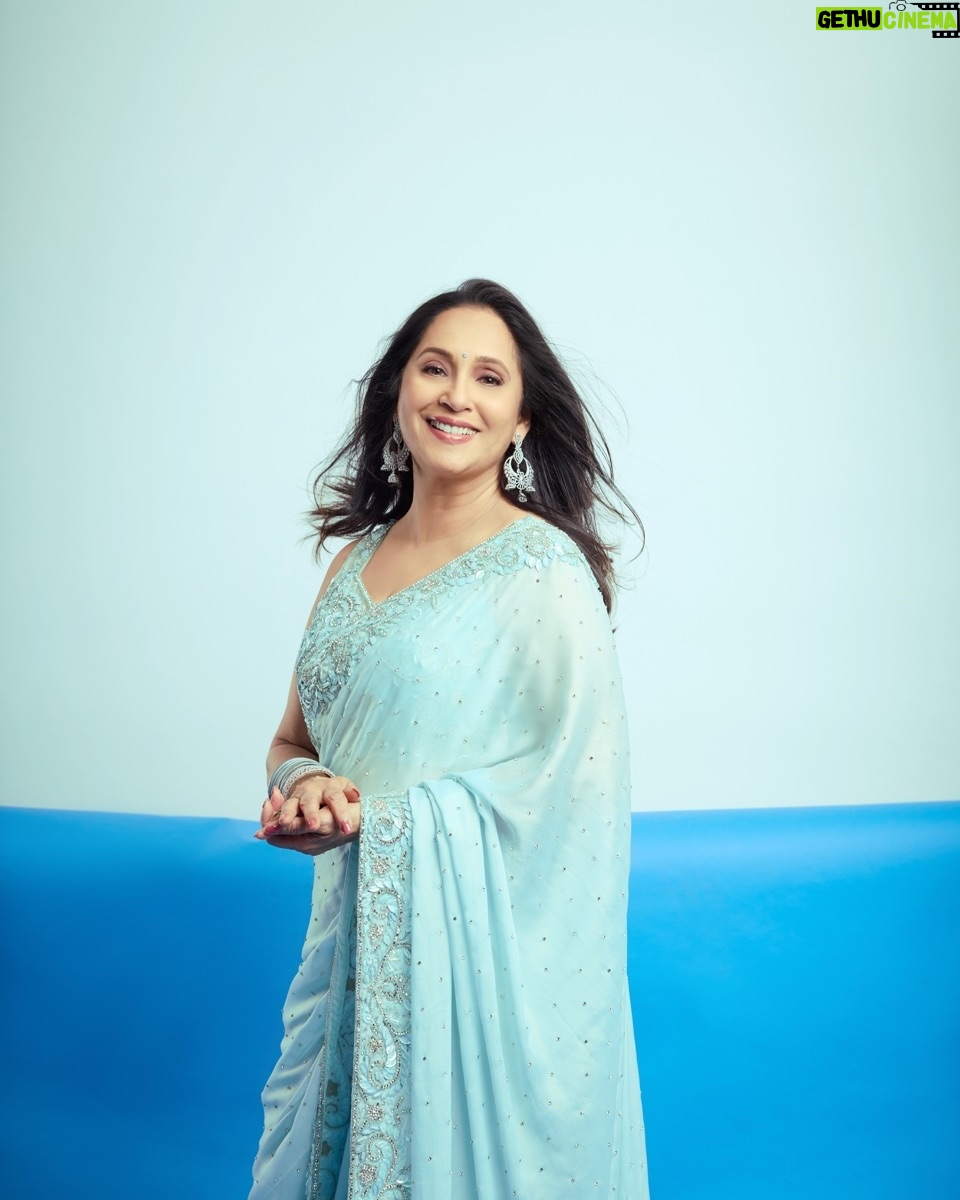 Ashwini Bhave - 4.8K Likes - This calm blue feels like me… soft, peaceful, and shining in my own way.✨🌕💙🤍
#saree  #ethnic #ashvinibhave #blue
.
.
.
Clicked by📸 - @shrutisbagwe
Hair - @sudhahairstylist
Makeup by - @ayakarkiran @makeupby_kiran18
Assisted by - @pragati.g.s
.