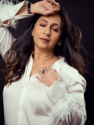 Ashwini Bhave Instagram - When an outfit has more to say⦠you give it more frames. Same classic vibe. š«
Clicked byšø -shrutibagwe
Hair - @sudhahairstylist
Makeup by - @kiran
Assisted by - @pragati.g.s
#fa9la #ashvinibhave #filmfare #photoshoot