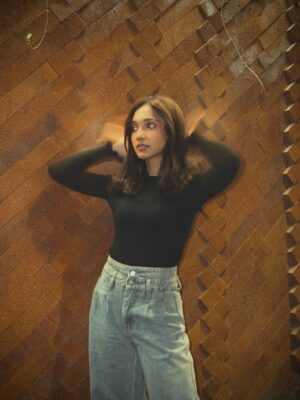 Asiya Firdose Instagram - 🖤