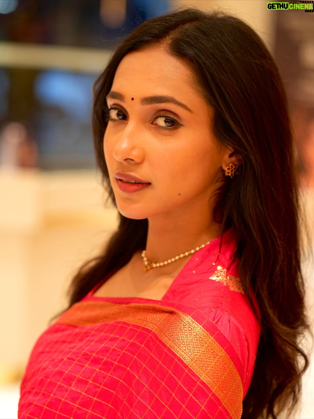 Asiya Firdose - 35.2K Likes - ♥️

#asiyafirdose #actor