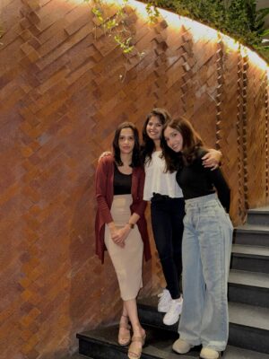 Asiya Firdose Instagram - 🖤
