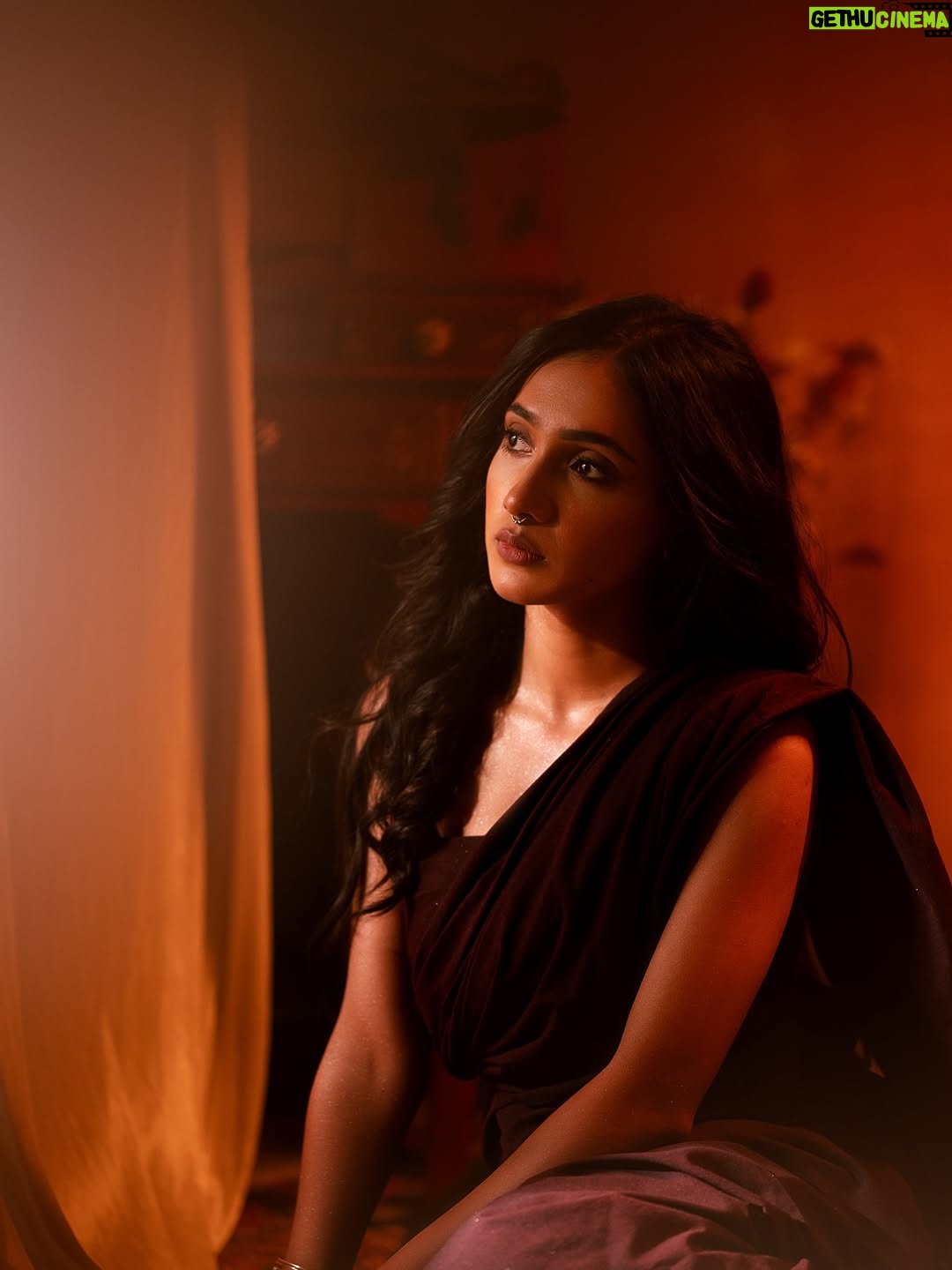 Asiya Firdose - 52.6K Likes - Fable - a story in herself ✨
.
.
Pc @vinu5494 @prashu_photographer 
Mua @make_overbyusha 
.
.
#asiyafirdose #portraits