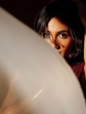 Asiya Firdose Instagram - Fable - a story in herself ✨
.
.
Pc @vinu5494 @prashu_photographer
Mua @make_overbyusha
.
.
#asiyafirdose #portraits