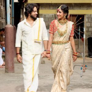 Asiya Firdose Instagram - Lights, camera, marriage! Shravani & Subbu are now one — all thanks to your love and support! ✨
.
.
.
#shravanisubramnayamaduve #zeekannada #shravani #subbu #shravanisubramanya #actors