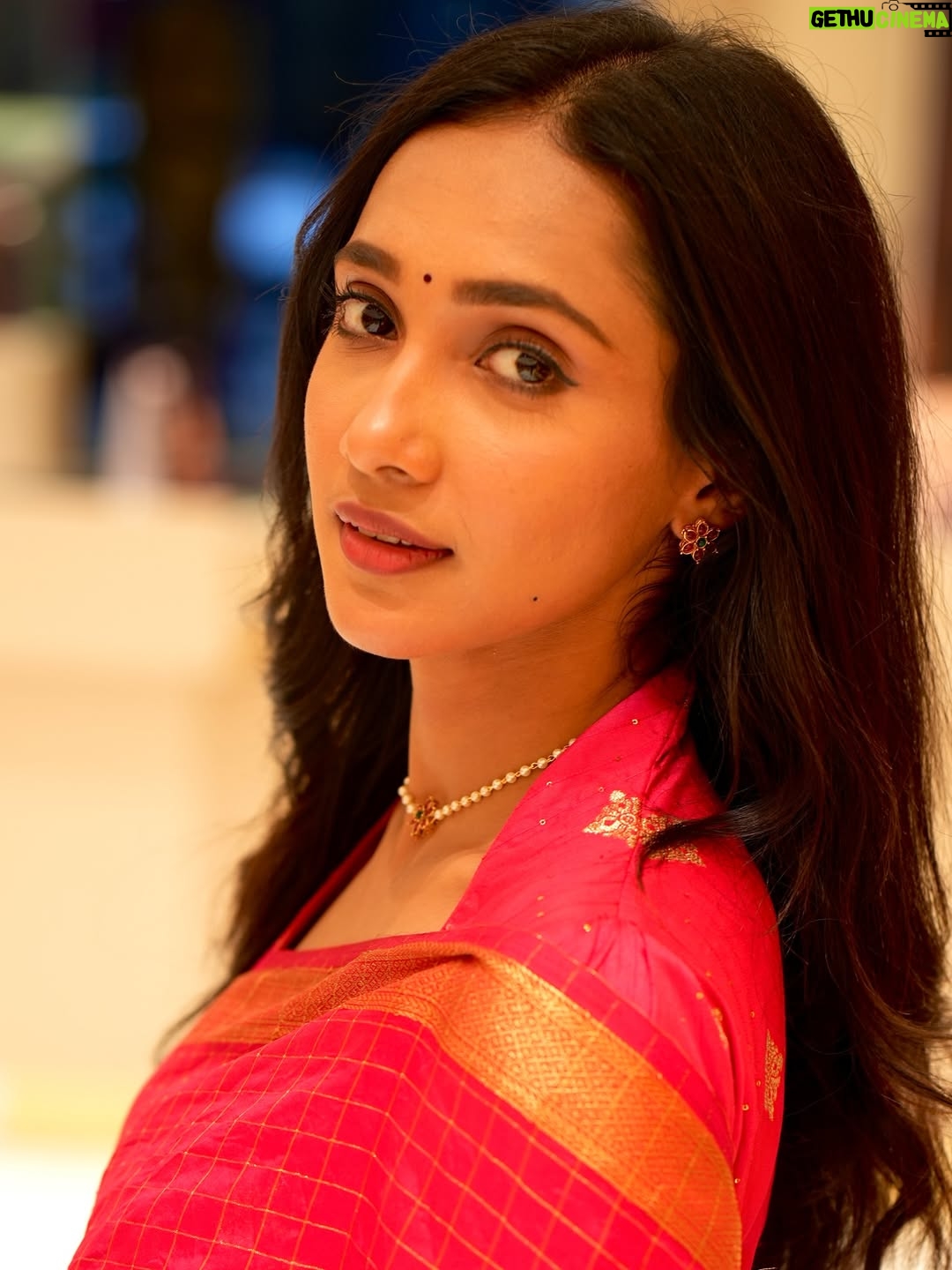 Asiya Firdose - 35.2K Likes - ♥️

#asiyafirdose #actor