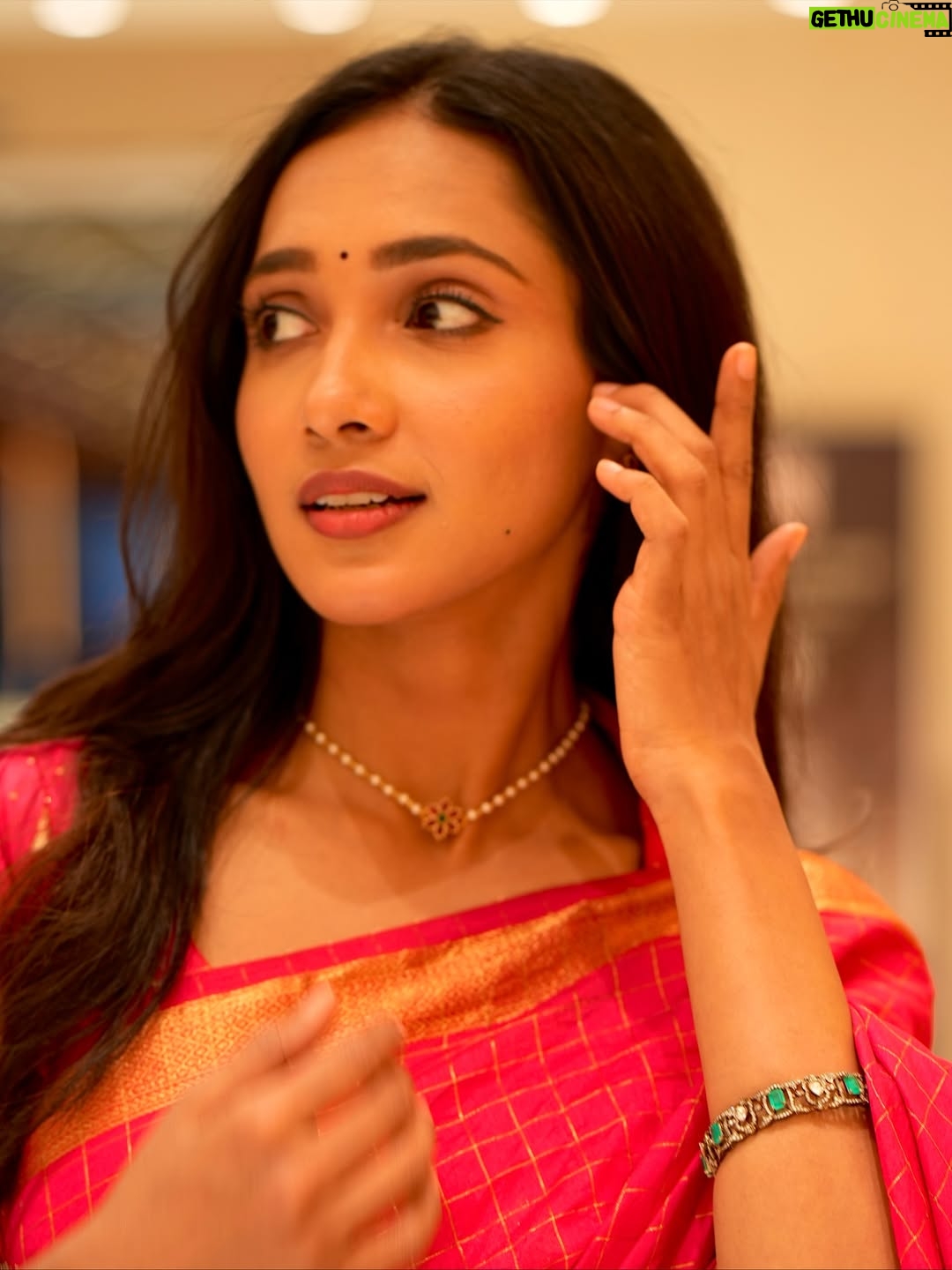 Asiya Firdose - 35.2K Likes - ♥️

#asiyafirdose #actor
