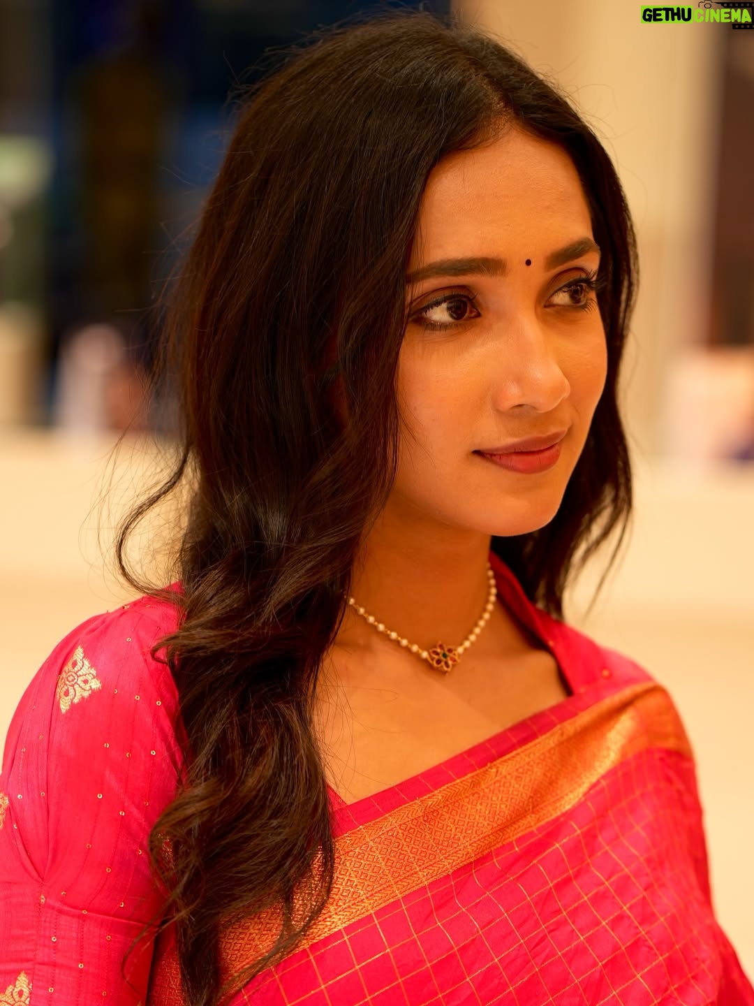 Asiya Firdose - 35.2K Likes - ♥️

#asiyafirdose #actor