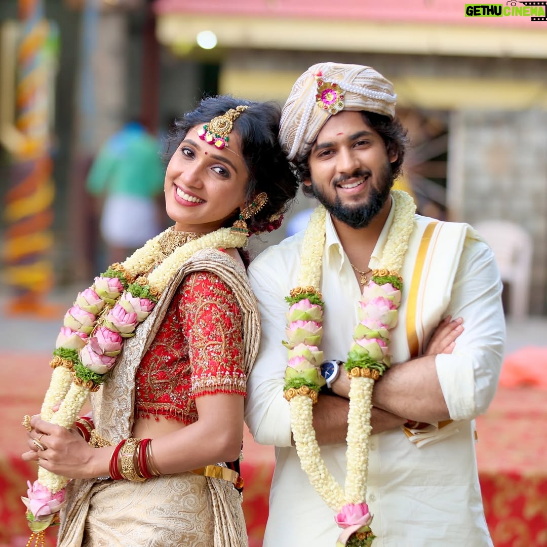 Asiya Firdose - 85K Likes - Lights, camera, marriage! Shravani & Subbu are now one — all thanks to your love and support! ✨ 
.
.
.
#shravanisubramnayamaduve #zeekannada #shravani #subbu #shravanisubramanya #actors