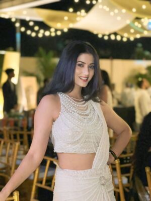 Astha Khandelwal Instagram - Heaven sent 🤍🦢

Outfit: @dress_zilla 

#festivevibes #diwali2025