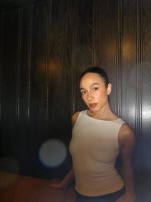 Aurora Perrineau Instagram - Still working on time