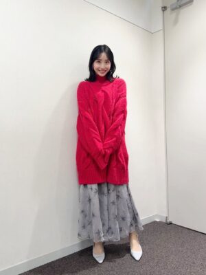 Aya Shibata Instagram - アベプラ衣装🤵‍♀️
ㅤㅤㅤㅤㅤㅤㅤㅤㅤㅤㅤㅤㅤ
来週は1月16日(金)出演です！
司会進行の日です🐴よろしくお願いします😊

衣装提供
1枚目
ニット.スカート @cocodeal_official 
ピアス @osewaya_official 
ㅤㅤㅤㅤㅤㅤㅤㅤㅤㅤㅤ
ㅤㅤㅤㅤㅤㅤㅤㅤㅤㅤㅤㅤㅤ
2枚目
ニット @cocodeal_official 
スカート @naturalbeautybasic_official 
ピアス @osewaya_official 
ㅤㅤㅤㅤㅤㅤㅤㅤㅤㅤㅤㅤㅤ
ㅤㅤㅤㅤㅤㅤㅤㅤㅤㅤㅤㅤㅤ
#ABEMA #アベプラ #キャスター #アナウンサー