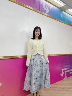 Aya Shibata Instagram - 年末らへんのPIVOT衣装🐯
ㅤㅤㅤㅤㅤㅤㅤㅤㅤㅤㅤㅤㅤ
ㅤㅤㅤㅤㅤㅤㅤㅤㅤㅤ年末にかけて沢山撮りました😊
ぜひご覧ください🙂‍↕️✨
ㅤㅤㅤㅤㅤㅤㅤㅤㅤㅤㅤㅤㅤ
衣装提供
1枚目
トップス
@mischmasch_official 
スカート
@crayme_official 

2枚目
ニット、スカート
@jillbyjillstuart_official 
ピアス
@lunaearth_official 
ㅤㅤㅤㅤㅤㅤㅤㅤㅤㅤㅤㅤㅤ
ㅤㅤㅤㅤㅤㅤㅤㅤㅤㅤㅤㅤㅤ
#PIVOT #マーケット #株式市場