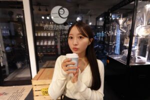 Ayaka Yamamoto Instagram - ⁡
⁡
あったかい一杯と、ほっとする時間。
⁡
#自分時間 #セルフケア #selfcare #休日の過ごし方 #cafe #coffe #看護師