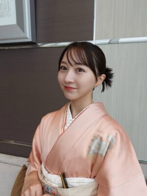 Ayaka Yamamoto Instagram - ⁡
⁡
⁡
優しさに包まれた、心に残る日💍
⁡
⁡
⁡
先日、兄の結婚式に参列しました。
⁡
友人や親族、
多くの方に支えていただいていること。
今もこうしてお集まりいただけること。
⁡
2人がそれだけ周りを大切にしている証なんだなと、
人の温かみと優しさを感じました。
⁡
幸せでいっぱいの一日をありがとう。
これからもお幸せに🌷
⁡
⁡
⁡
⁡
着物は母のものを。
このような機会はなかなかないので、
とても幸せでした💗
⁡
#weddingvibes #familystory
⁡