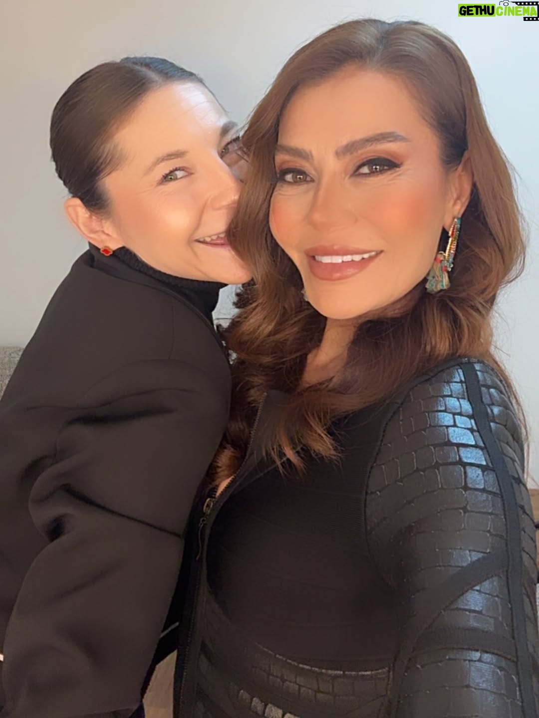 Ayşen Gürler - 0.9K Likes - Güzel bir günün ardından ❤️