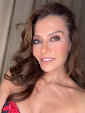 Ayşen Gürler Instagram - Öylesine …. Mood 💃🏿