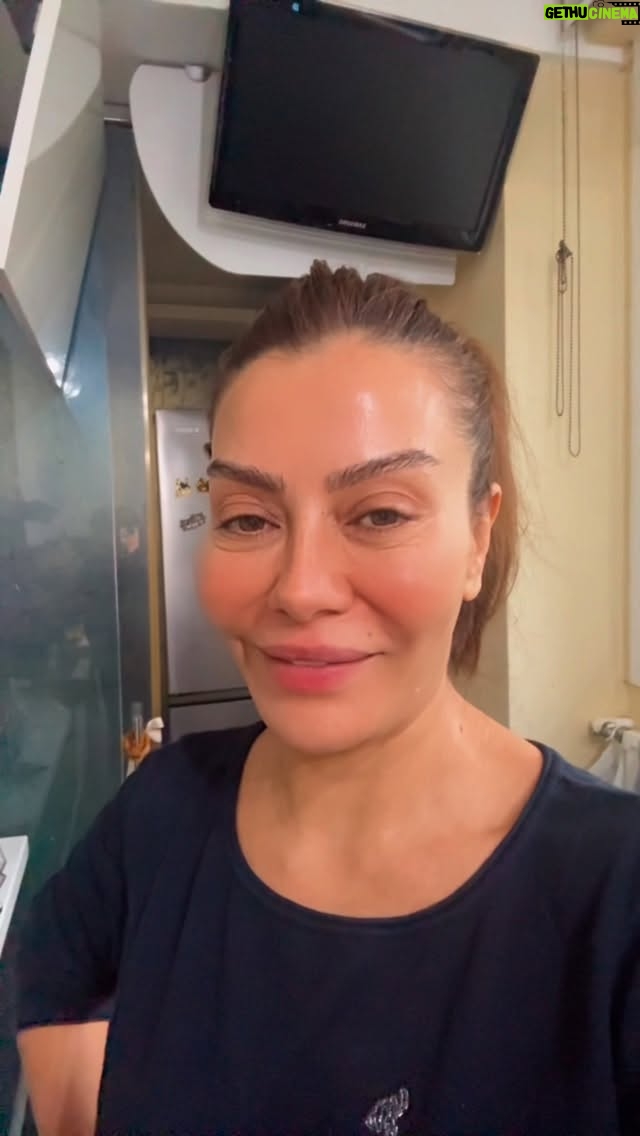 Ayşen Gürler - 1.1K Likes - İşin mutfağı da böyle 😄

Perde arkası 👀.
.

#yemek #mutfak #aşk