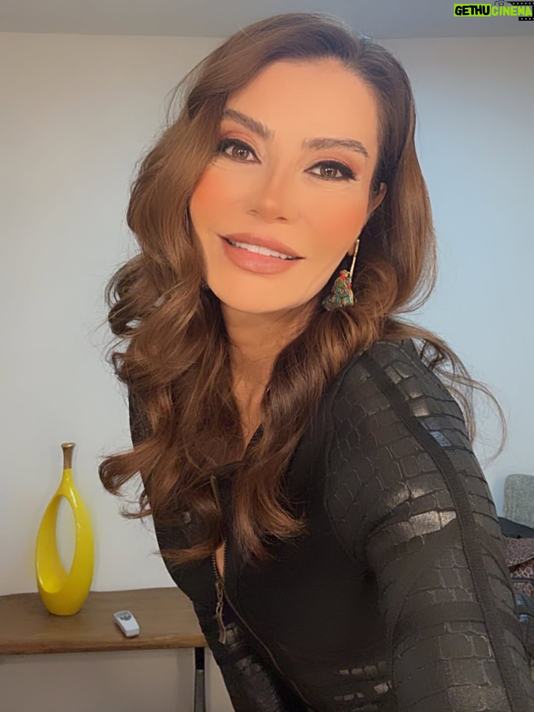 Ayşen Gürler - 0.9K Likes - Güzel bir günün ardından ❤️