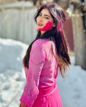 Ayra Bansal Instagram - Celebrating Holi - festival of color 🇨🇦
#holitoronto2024 #holifestival #holihai #newpost #holipost #ayrabansal
