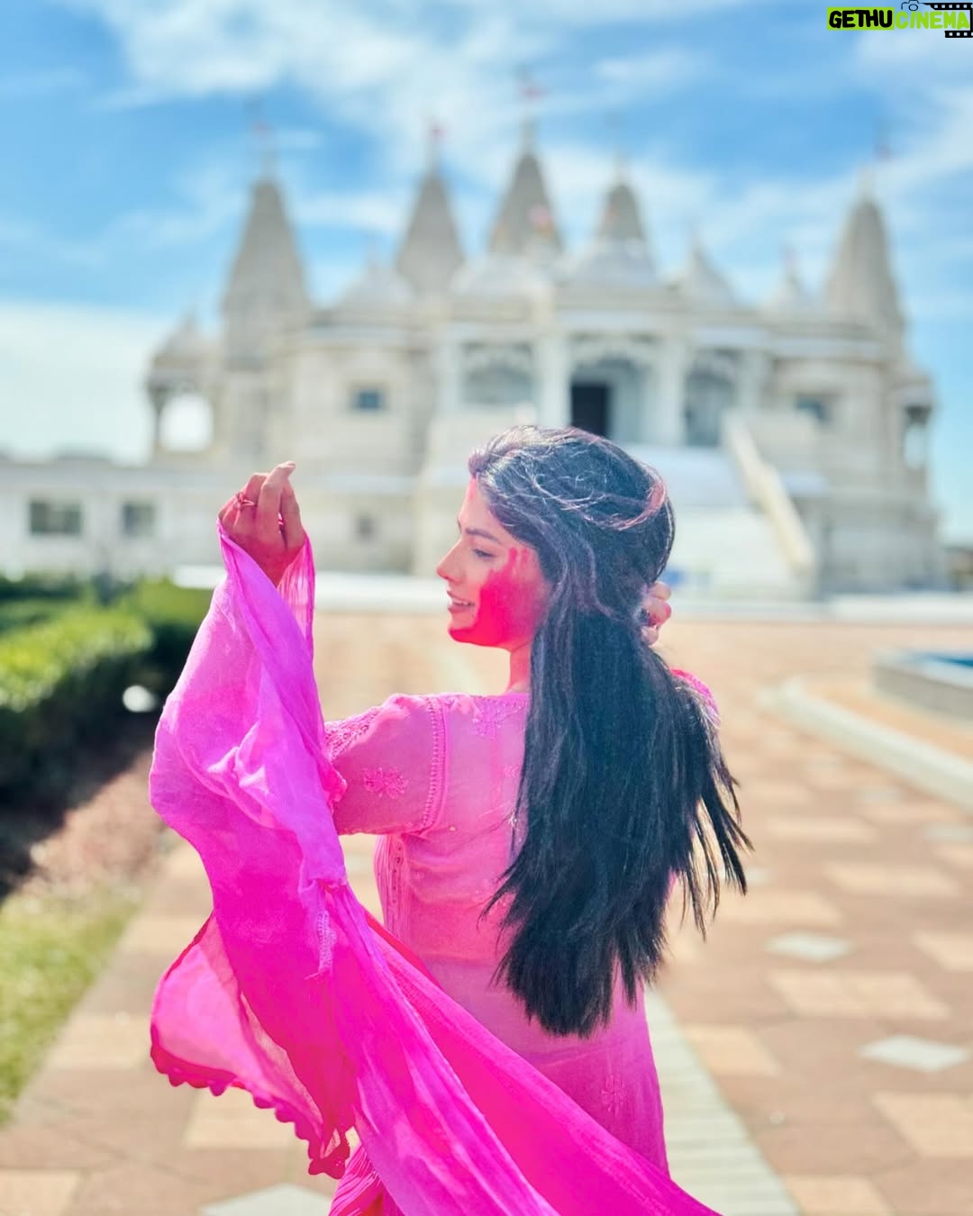 Ayra Bansal - 81.8K Likes - Celebrating Holi - festival of color 🇨🇦 
#holitoronto2024 #holifestival #holihai #newpost #holipost #ayrabansal